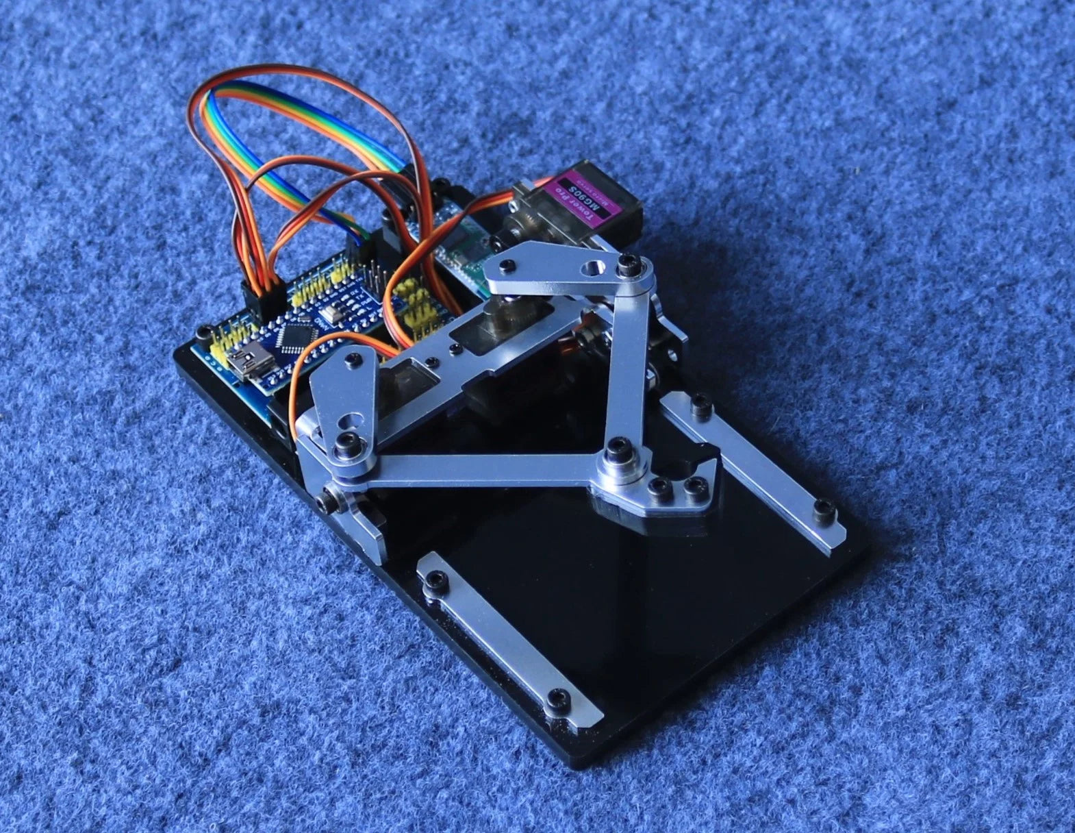 Arduino Drawing Board Robotic Arm,diy Drawing Robot,programming Learning Kit for University and High School Students,APP Control